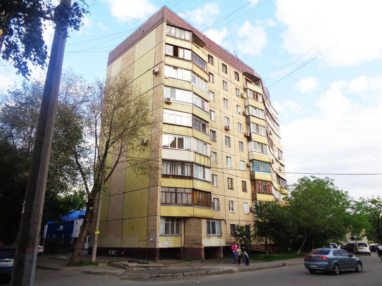 Староярмаркова С Видом На Парк И Реку Krzywy Róg Zewnętrze zdjęcie